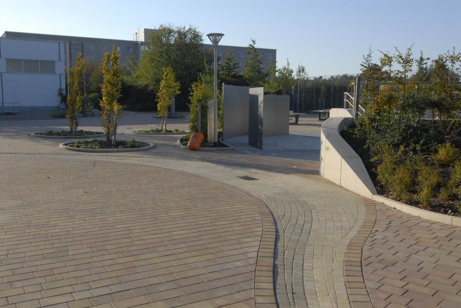 Umgestaltung des Schulhofes und Bau der Sport- und Freizeitanlage